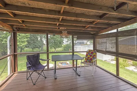 610 West Burning Tree Lane Arlington Heights IL 60004