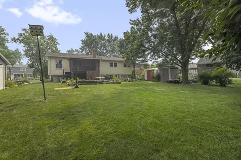 610 West Burning Tree Lane Arlington Heights IL 60004