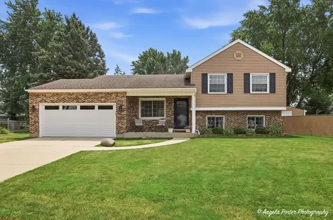 3611 West Drake Court Mchenry IL 60050