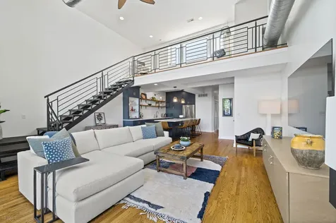 2003 West Superior Street Chicago IL 60612