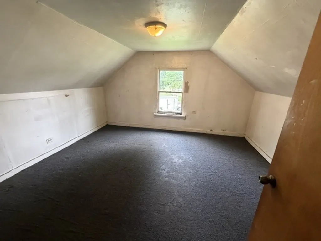 2304 East 98th Street Chicago IL 60617