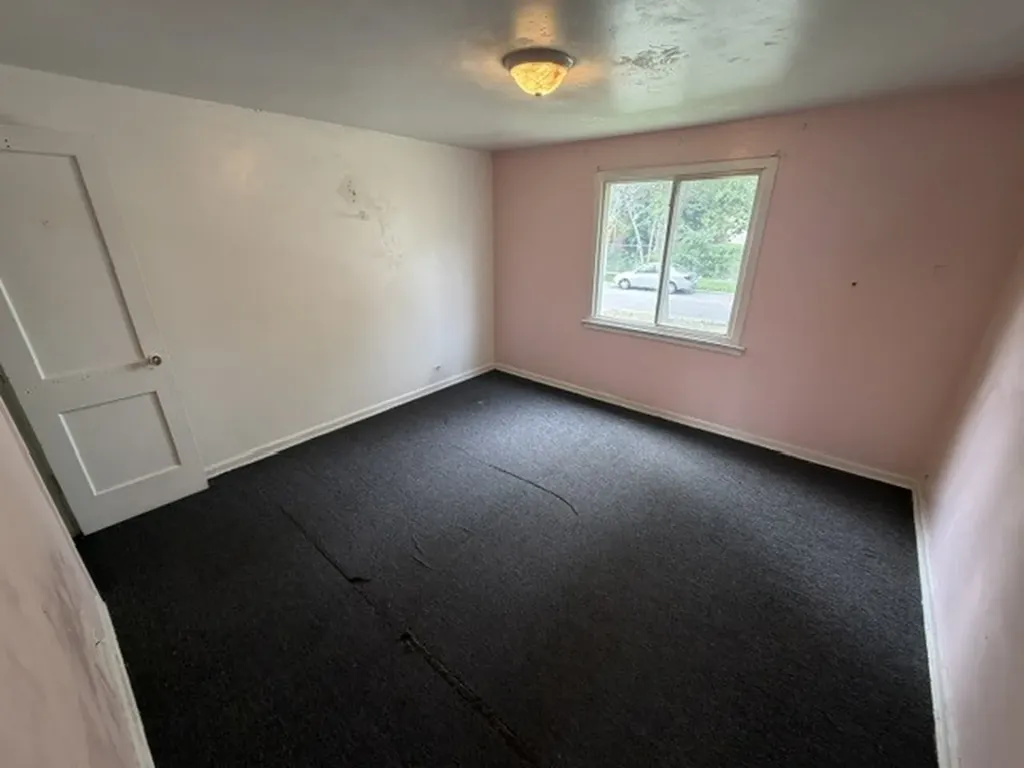 2304 East 98th Street Chicago IL 60617