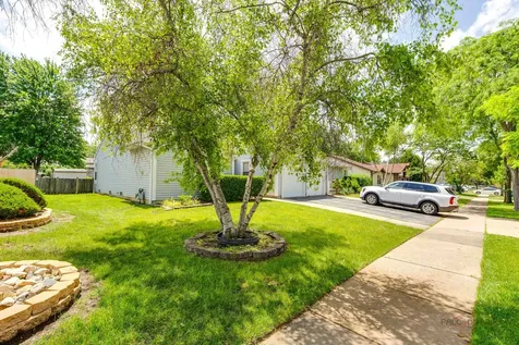 503 Lasalle Lane Buffalo Grove IL 60089