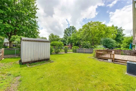 503 Lasalle Lane Buffalo Grove IL 60089