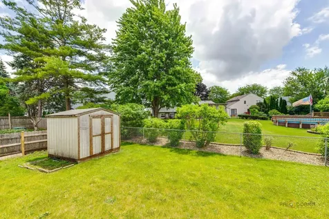 503 Lasalle Lane Buffalo Grove IL 60089