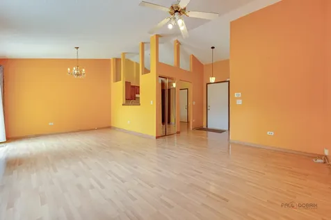 503 Lasalle Lane Buffalo Grove IL 60089