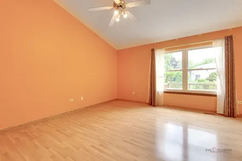 503 Lasalle Lane Buffalo Grove IL 60089