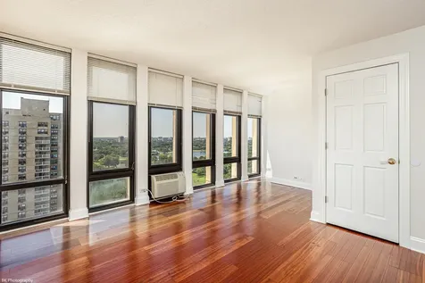 6700 South South Shore Drive Chicago IL 60649