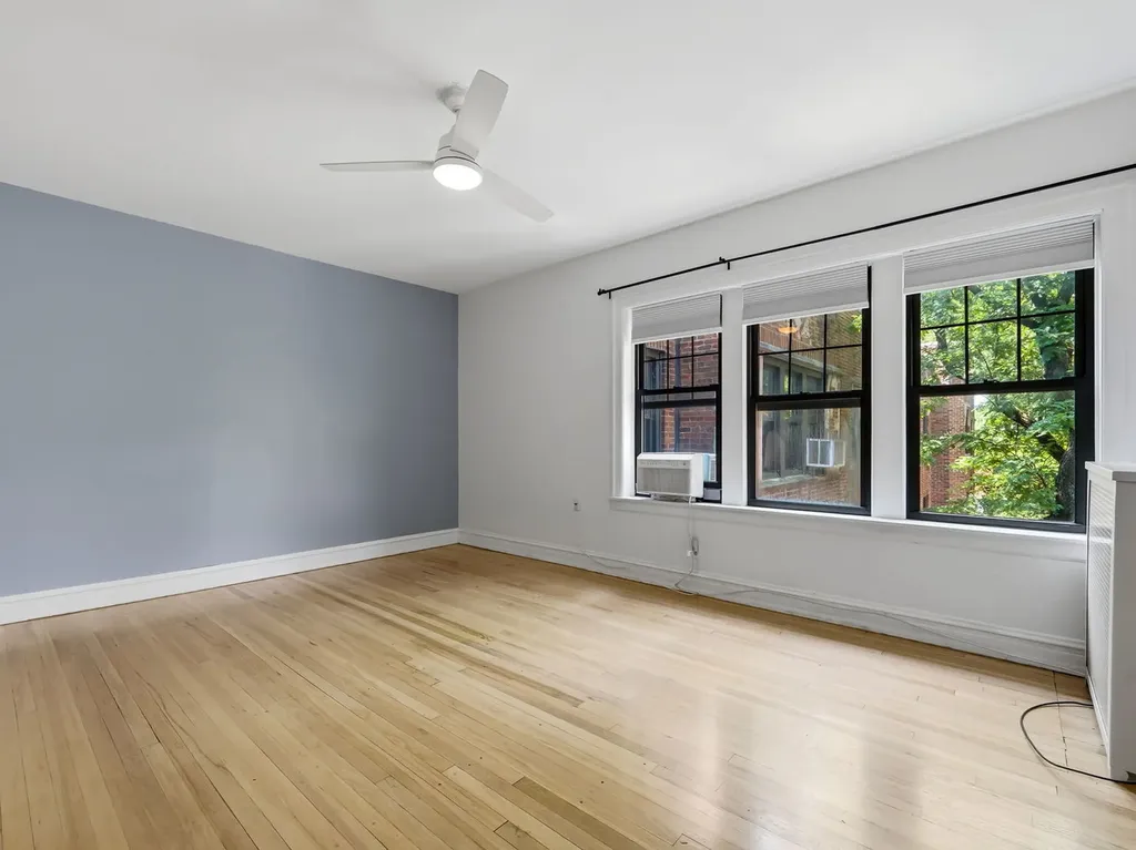 5459 South Ingleside Avenue Chicago IL 60615