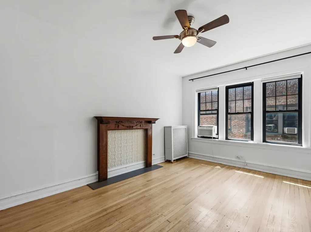 5459 South Ingleside Avenue Chicago IL 60615