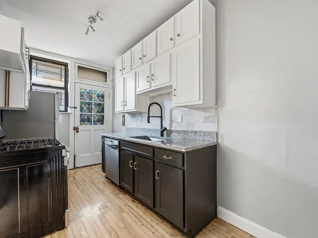 5459 South Ingleside Avenue Chicago IL 60615