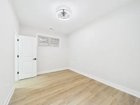 6624 South Champlain Avenue S Chicago IL 60637