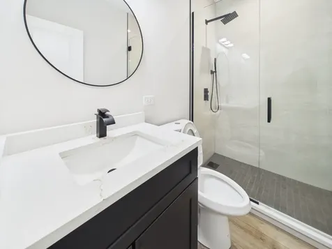 6624 South Champlain Avenue S Chicago IL 60637