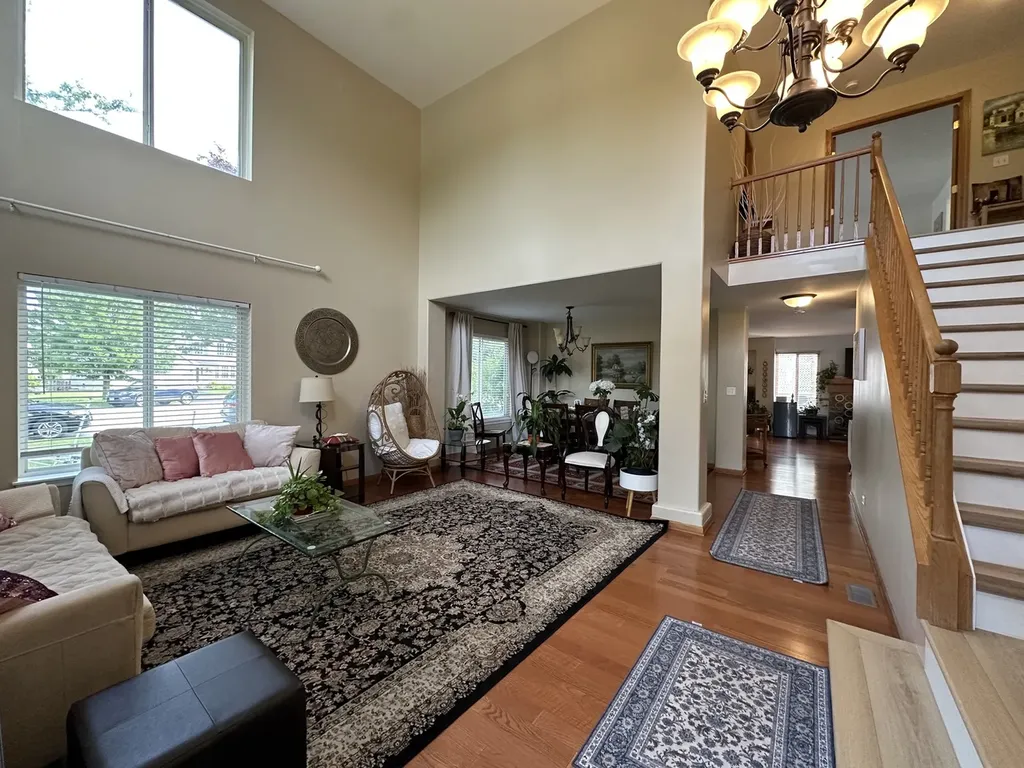 1791 Ellington Drive Aurora IL 60503