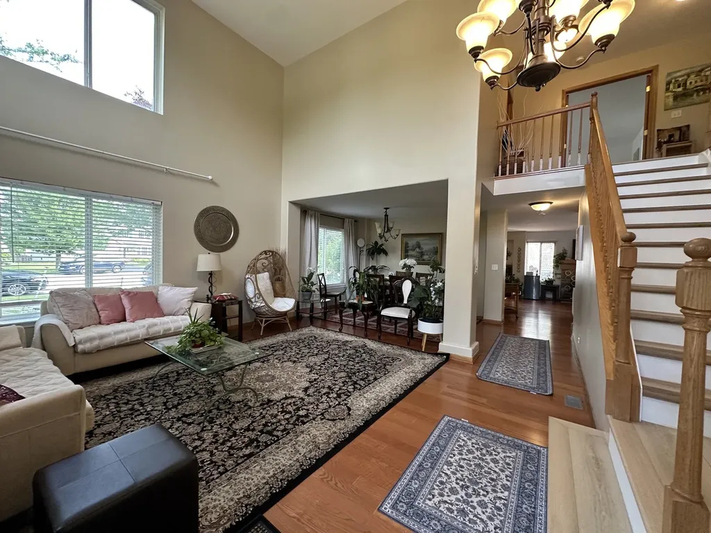 1791 Ellington Drive Aurora IL 60503