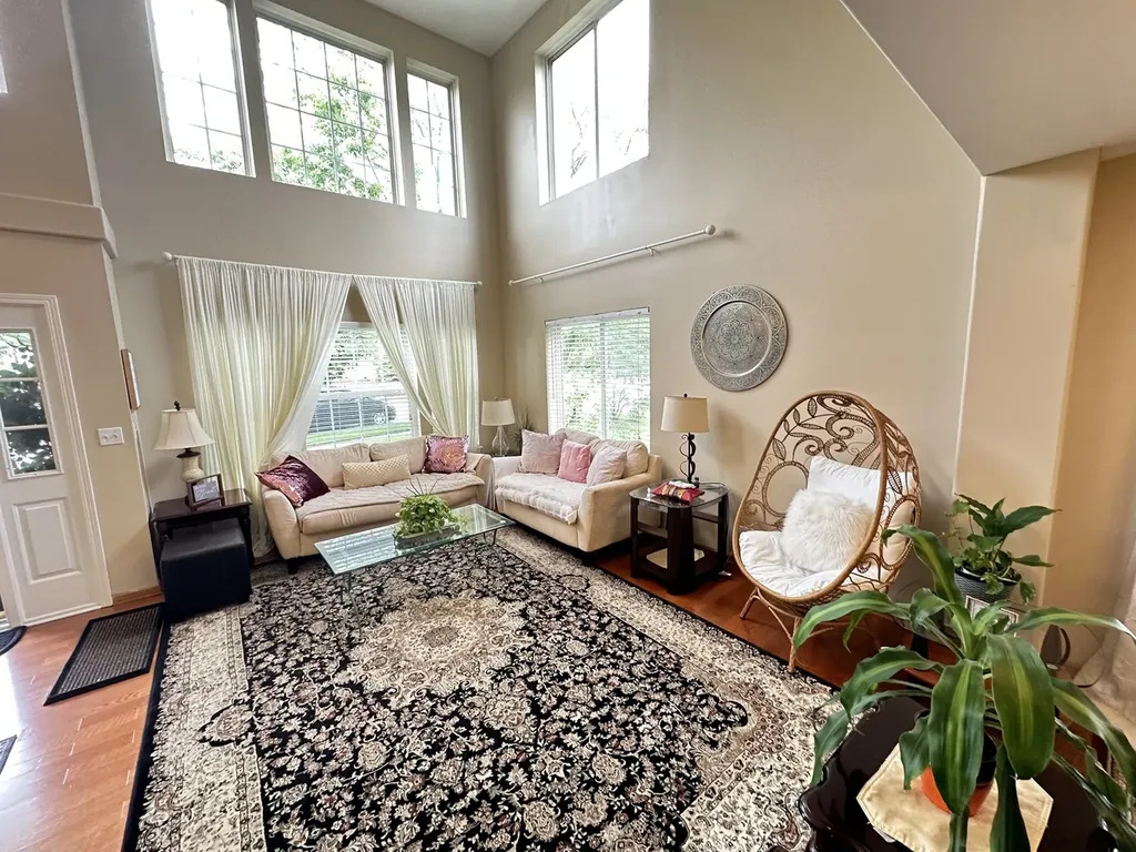 1791 Ellington Drive Aurora IL 60503