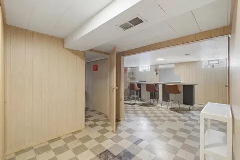 8531 West Agatite Avenue Chicago IL 60656
