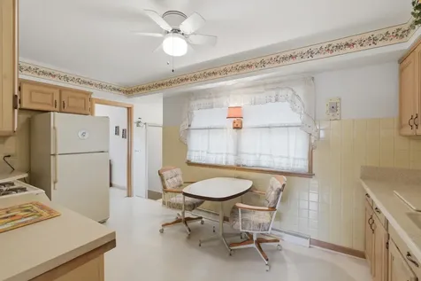 8531 West Agatite Avenue Chicago IL 60656