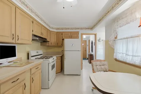 8531 West Agatite Avenue Chicago IL 60656