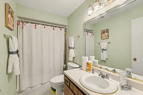 3201 184TH Street Homewood IL 60430