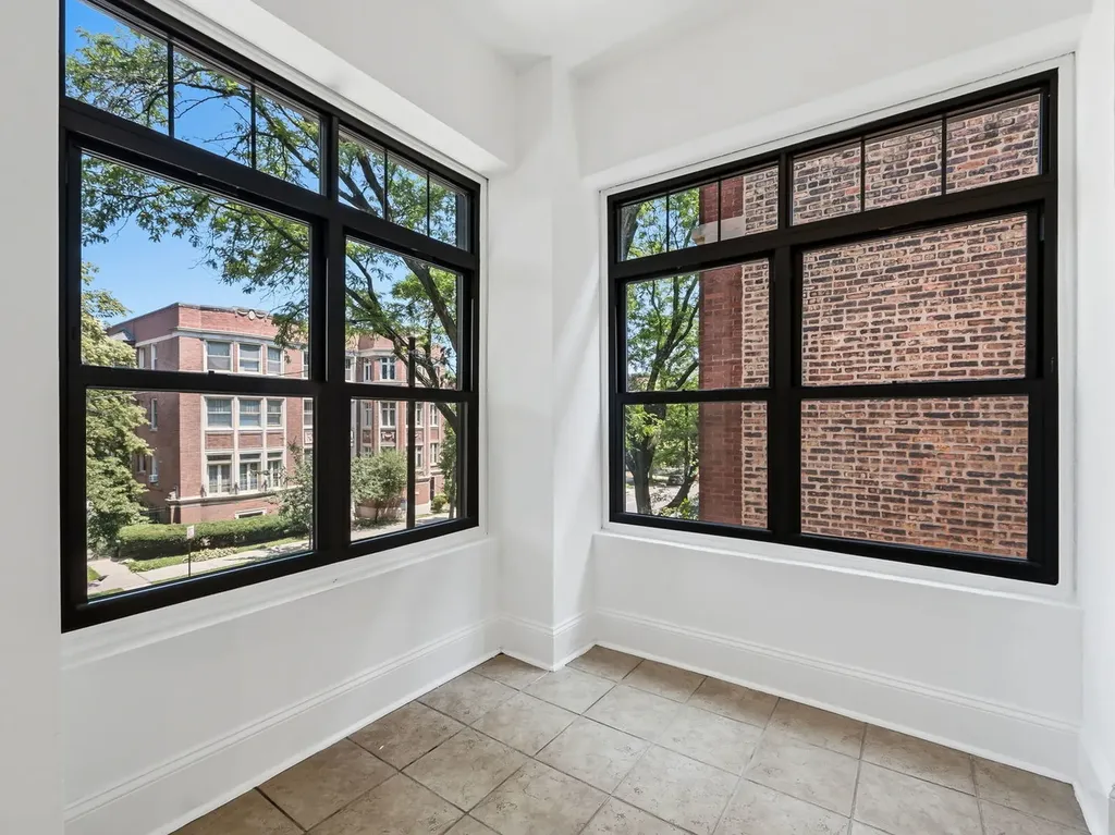 1227 East Hyde Park Boulevard Chicago IL 60615
