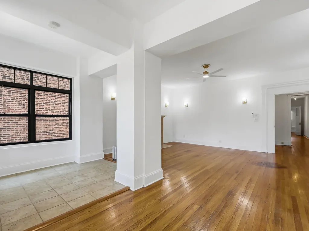 1227 East Hyde Park Boulevard Chicago IL 60615