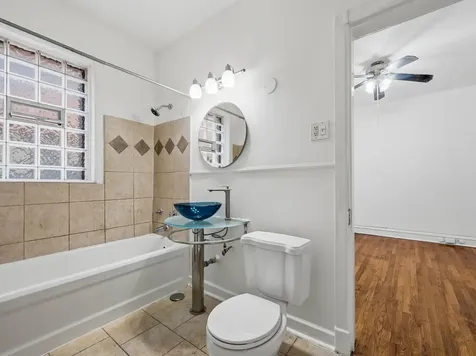 1227 East Hyde Park Boulevard Chicago IL 60615