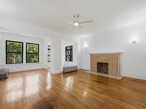 1227 East Hyde Park Boulevard Chicago IL 60615