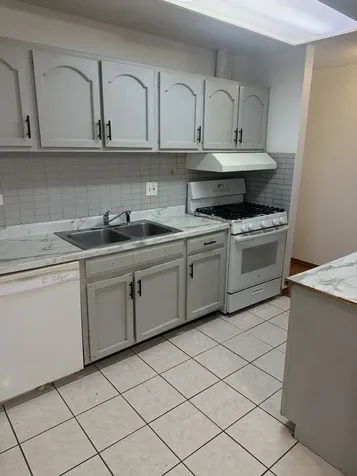 510 Hill Drive Hoffman Estates IL 60194