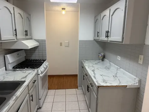 510 Hill Drive Hoffman Estates IL 60194