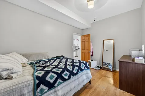 3115 North Oakley Avenue Chicago IL 60618