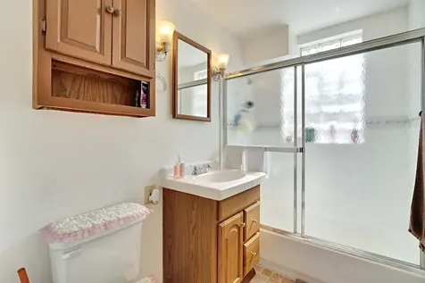 3267 Ann Street Lansing IL 60438