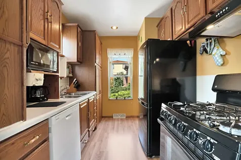 3267 Ann Street Lansing IL 60438