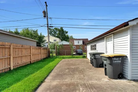 3267 Ann Street Lansing IL 60438