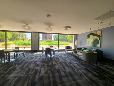4343 North Clarendon Avenue Chicago IL 60613