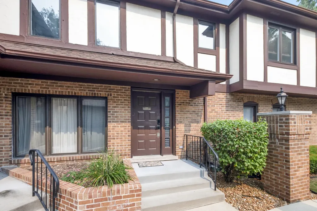 12250 South Dogwood Lane Palos Heights IL 60463