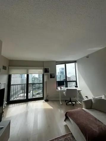 400 North La Salle Drive Chicago IL 60654