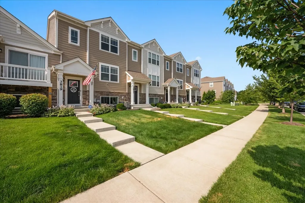 3819 Honeysuckle Lane Elgin IL 60124