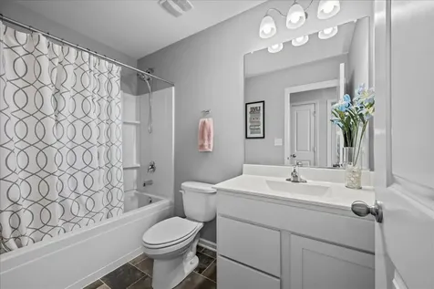 3819 Honeysuckle Lane Elgin IL 60124