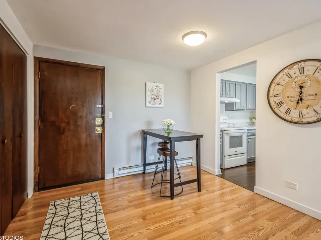 2333 North Neva Avenue Chicago IL 60707