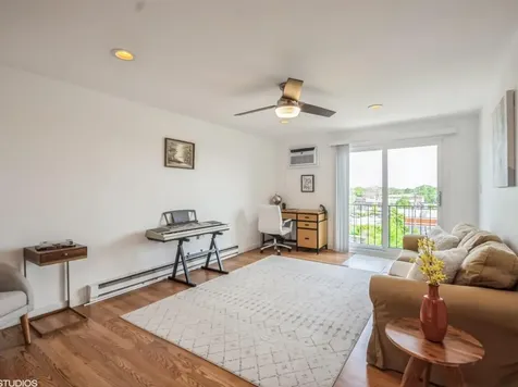 2333 North Neva Avenue Chicago IL 60707