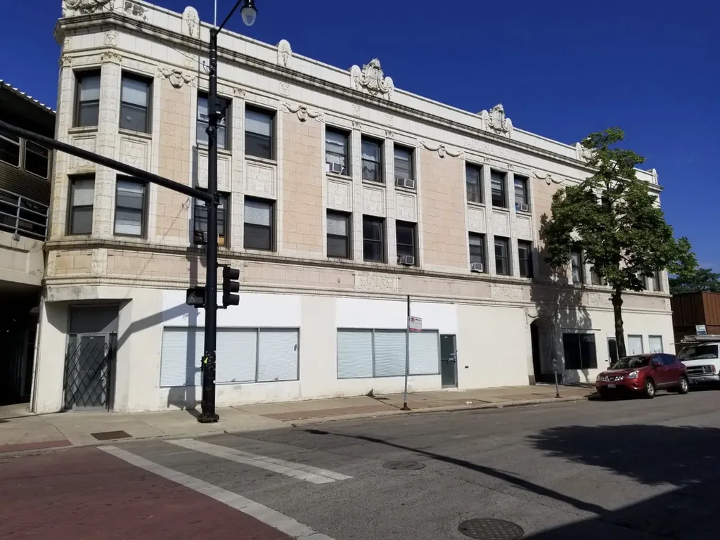 7606 North Paulina Street Chicago IL 60626
