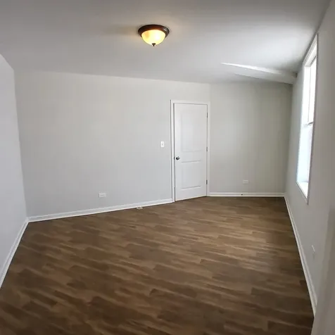 7606 North Paulina Street Chicago IL 60626