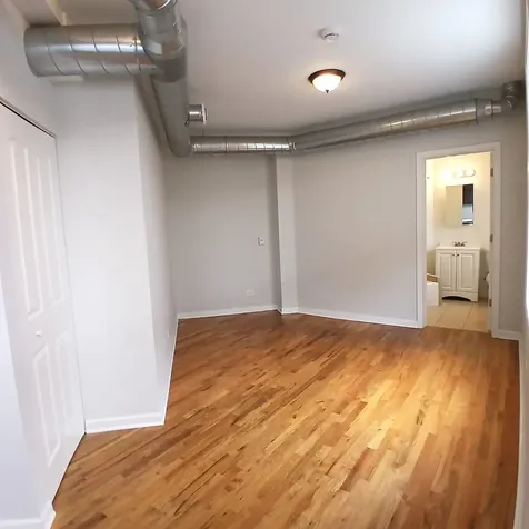 7606 North Paulina Street Chicago IL 60626
