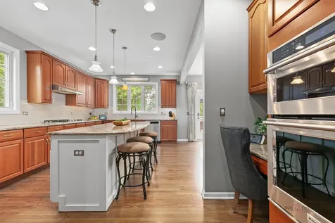 5572 Chancery Road Gurnee IL 60031