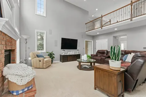 5572 Chancery Road Gurnee IL 60031