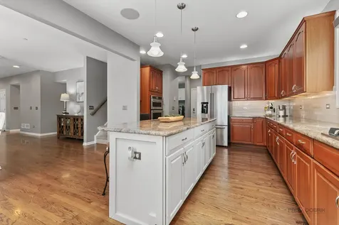 5572 Chancery Road Gurnee IL 60031