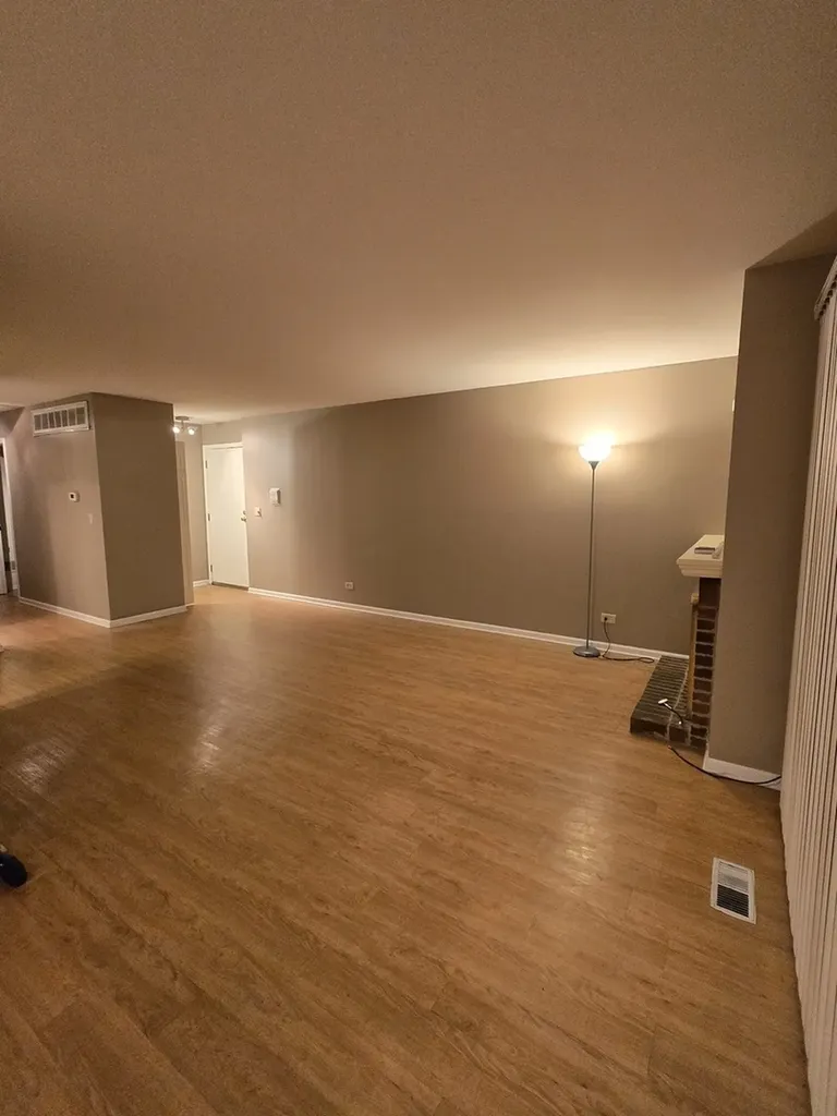 314 Silverwood Court Schaumburg IL 60193