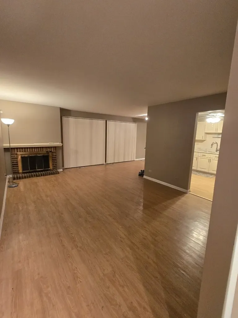 314 Silverwood Court Schaumburg IL 60193