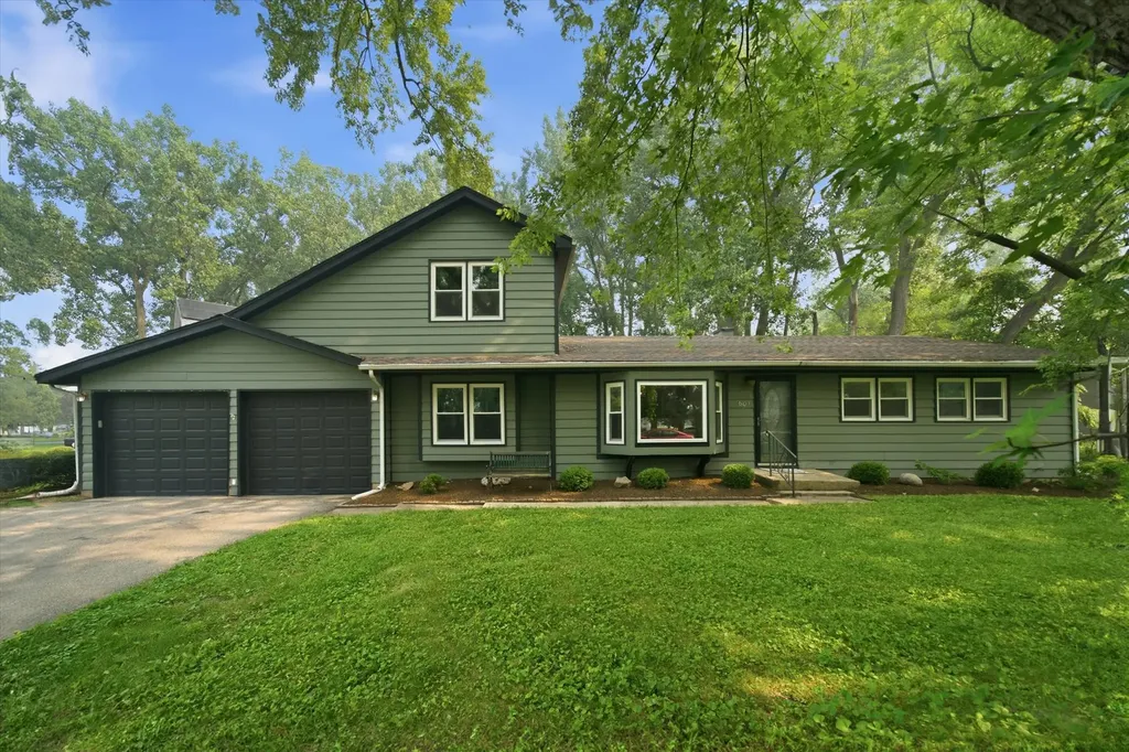 601 Sheridan Drive Wauconda IL 60084